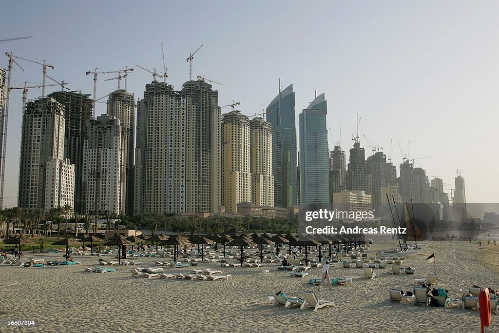 Commercial Building Construction Continues In Dubai