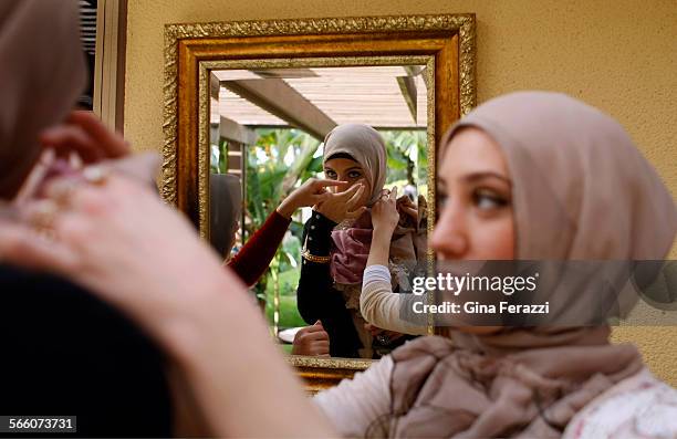 Atik Friend R Fountain Valley Home Photos and Premium High Res Pictures - Getty Images