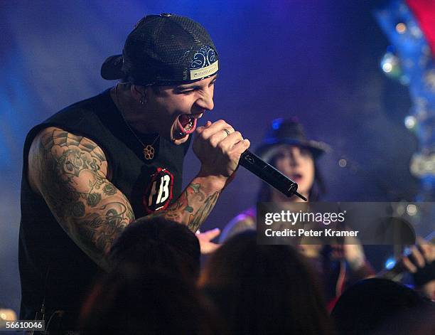Ax7 Singer Avenged Sevenfold Images Photos and Premium High Res Pictures - Getty ...