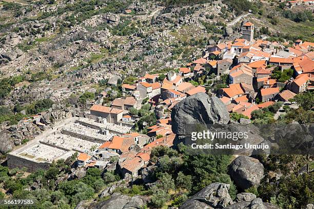 village of monsanto - monsanto portugal stock pictures, royalty-free photos & images
