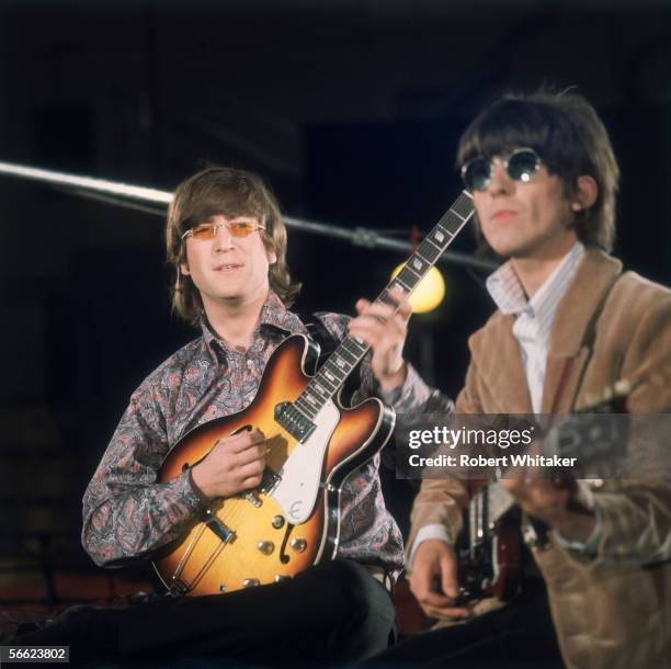 52 Paperback Writer And Rain Stock Photos, High-Res Pictures, and ...