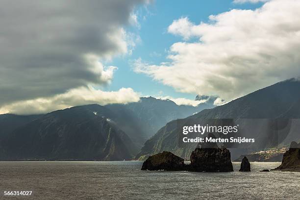 ilheus da janela and sao vincente valley - janela ストックフォトと画像