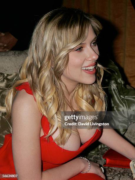 Actress Scarlett Johansson attends the Weinstein Co. Golden Globe after party held at Trader Vic's on January 16, 2006 in Beverly Hills, California.