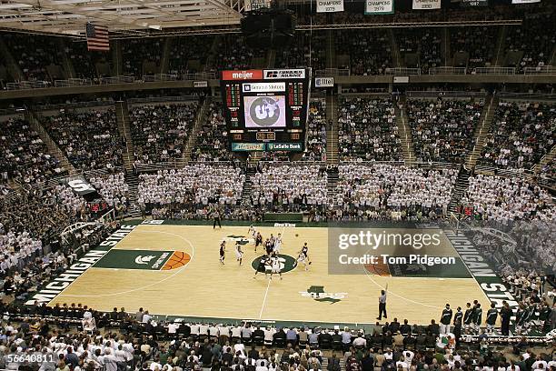 The Michigan State Spartans tip-off against the Iowa Hawkeyes at the Breslin Center on January 21, 2006 in East Lansing, Michigan. Michgan State won...