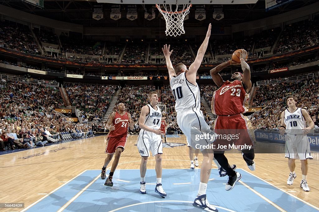 Cleveland Cavaliers v Utah Jazz