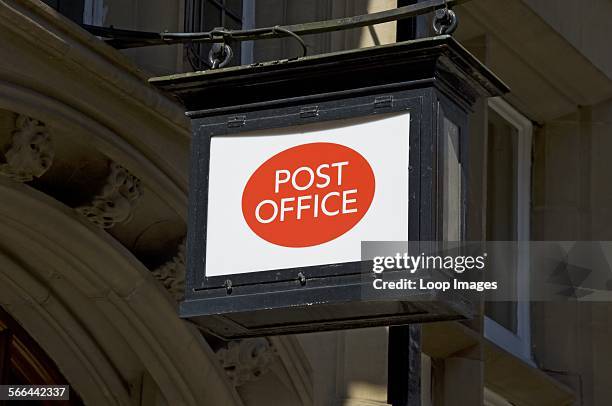 Post Offie Sign 605 Uk Post Office Sign Stock Photos, High-Res Pictures, and Images ...