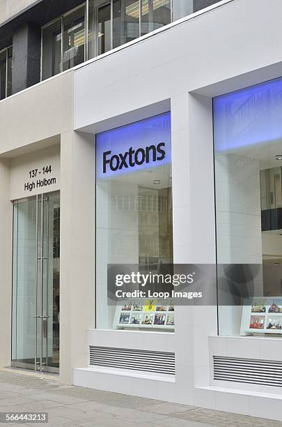 Fextons Foxtons Office Photos and Premium High Res Pictures - Getty Images