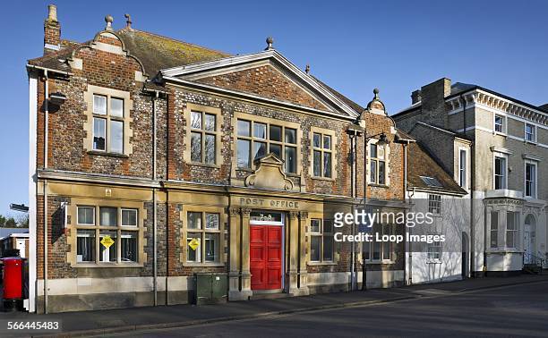 Leighton Buzzard Post Office, opened in 1887 in Church Square.