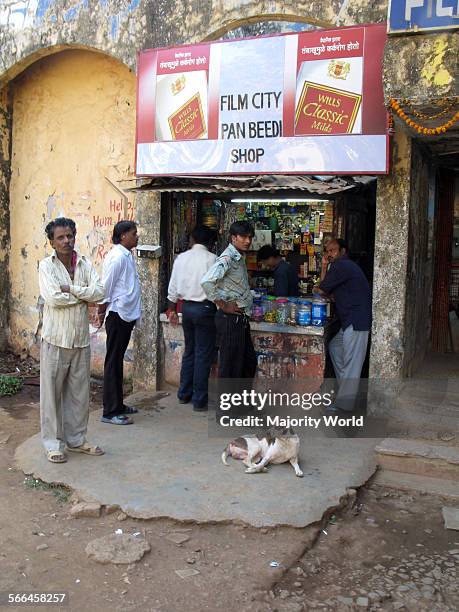 Pan. Shop 278 Pan Shop India Stock Photos, High-Res Pictures, and Images - Getty ...
