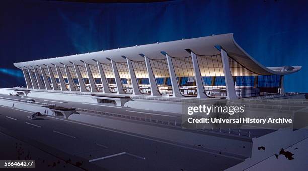 Model of the terminal building at Dulles International Airport, Chantilly, Virginia, 1958-63 Designed by the architect Eero Saarinen, 1910-1961.