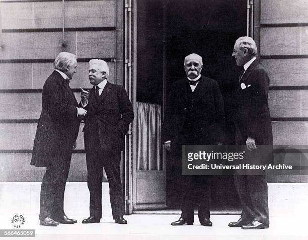 "The Big Four" made all the major decisions at the Paris Versailles Peace Conference .