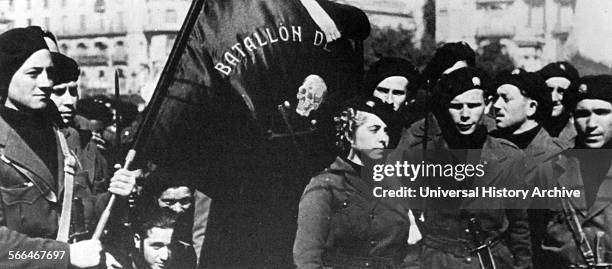 Italian anarchists of the Battalion de la Muerte , during the Spanish Civil War.