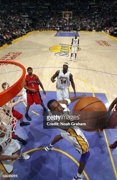Kobe Bryant of the Los Angeles Lakers goes strong to the hoop against the Toronto Raptors on January 22, 2006 at Staples Center in Los Angeles,...