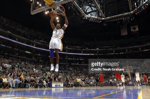 Kobe Bryant of the Los Angeles Lakers dunks against the Toronto Raptors on January 22, 2006 at Staples Center in Los Angeles, California. NOTE TO...