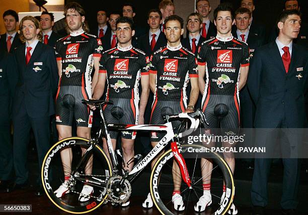 Caisse d'Epargne-Iles Balears cycling team's riders Russian Vladimir Karperts, Spaniard Oscar Perreiro Sio, Spaniard Alejandro Valverde and French...