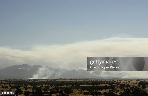 General view of the Grampian Ranges being destroyed by bushfires, January 24, 2006 in Moyston, Australia.The wild bushfires continue to rage across...