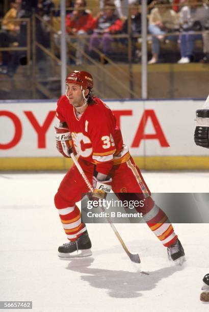 Canadian professional hockey player Doug Gilmour of the Calgary Flames skates on the ice during a road game against the Los Angeles Kings, Los...