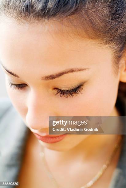 portrait of a young woman - gold chain necklace for women stock pictures, royalty-free photos & images