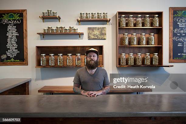marijuana dispensary in portland, or. - cannabis store 個照片及圖片檔