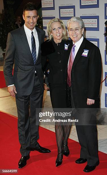 Entertainer Frank Elstner and his wife Britta Gessler with Kai Pflaume attend the German Media Award on January 24, 2006 in Baden-Baden, Germany. The...