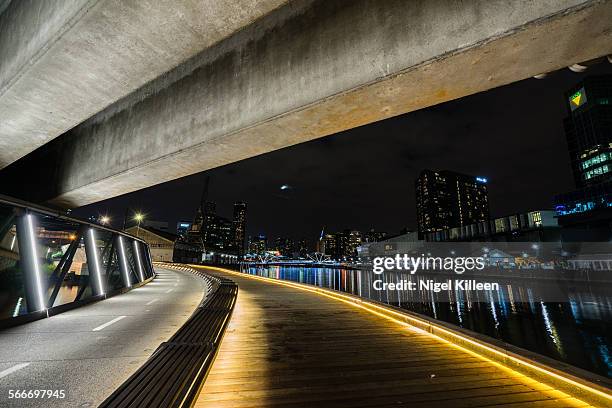 melbourne city at night - melbourne night stock pictures, royalty-free photos & images