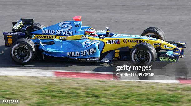 Renault R 26 Racing Renault R26 Formula Photos and Premium High Res Pictures - Getty Images