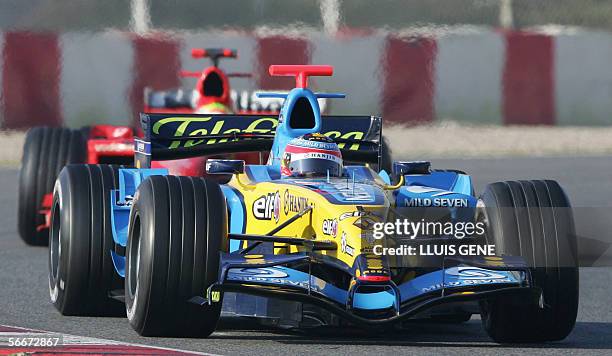 Renault R 26 Racing 2,578 Renault R26 Formula Stock Photos, High-Res Pictures, and Images ...