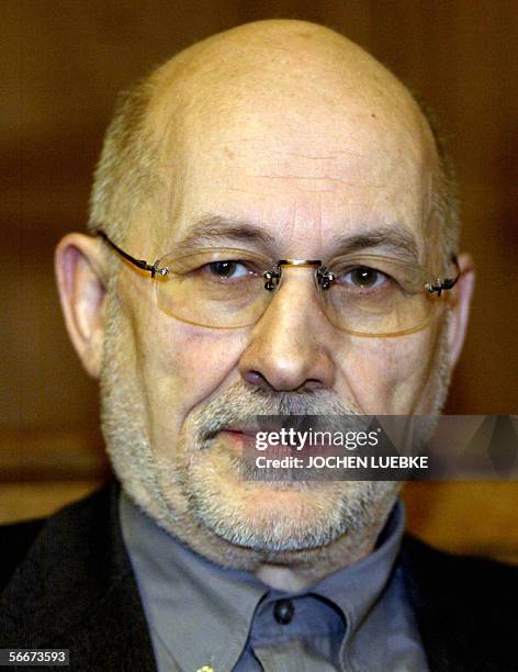 Picture taken 06 February 2004 shows German advocate and right-wing extremist Horst Mahler waiting for his trial for incitement of the people at a...