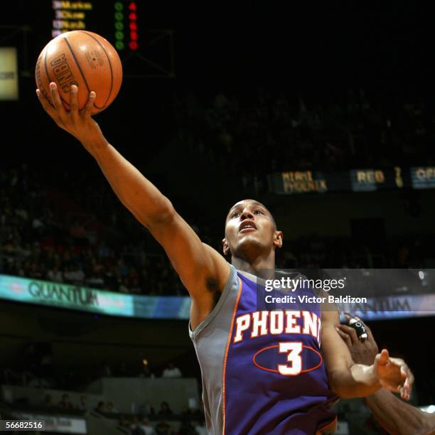 Boris Diaw of the Phoenix Suns on shoots against the Miami Heat January 26, 2006 at American Airlines Arena in Miami, Florida. NOTE TO USER: User...