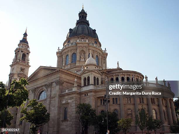 cathedral of st. stephen basilica in budapest - budapest basilica stock pictures, royalty-free photos & images