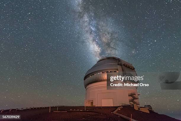 mauna kea observatory - astronomie stock-fotos und bilder