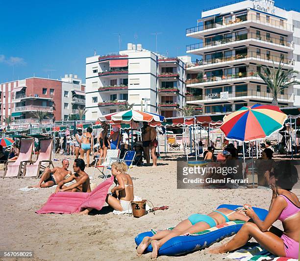 Benidorm 1985, one of the most important tourist beaches of Spain, 17th August 1985, Benidorm, Alicante, Spain. .