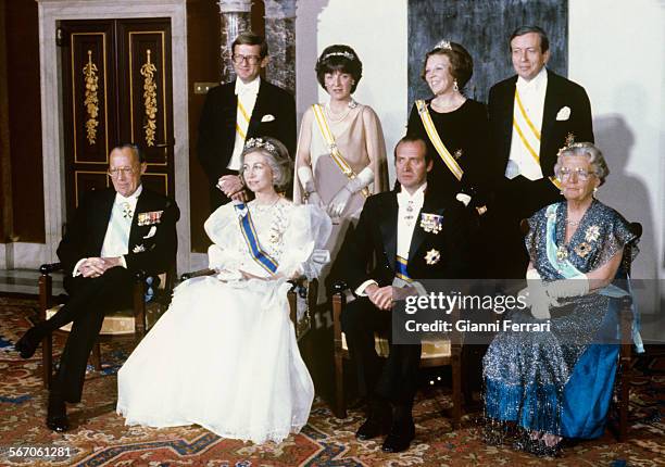 In their official trip to Holland the Spanish King Juan Carlos of Borbon and Sofia of Greece with the Dutch Queen Juliana with her husband Bernardo...