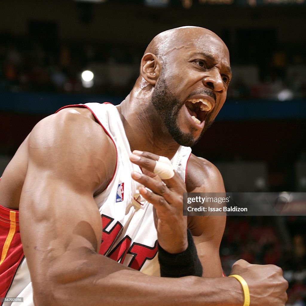 Los Angeles Clippers v Miami Heat