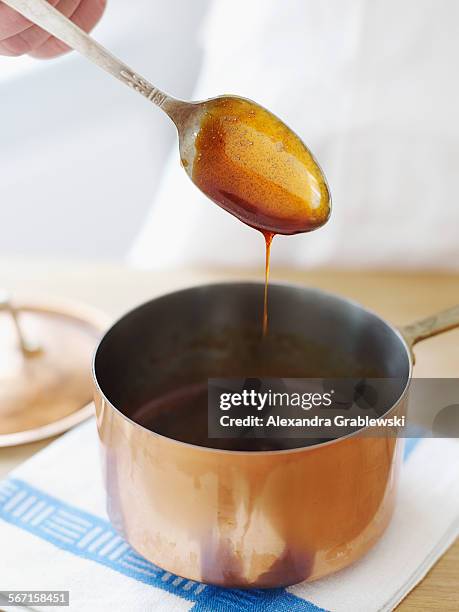 cream syrup - syrup stock pictures, royalty-free photos & images