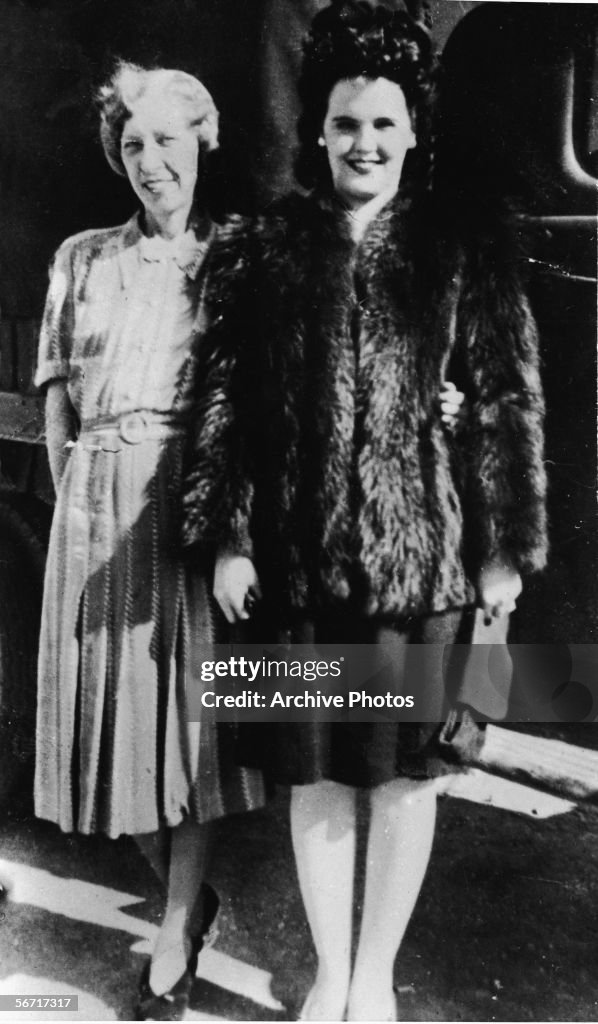 Elizabeth Short & Mother