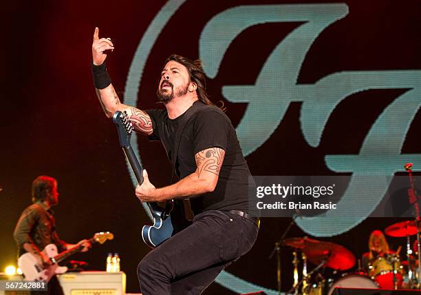 Invictus Games Closing Concert, Queen Elizabeth Olympic Park, London, Britain - 14 Sep 2014, Dave Grohl - Foo Fighters