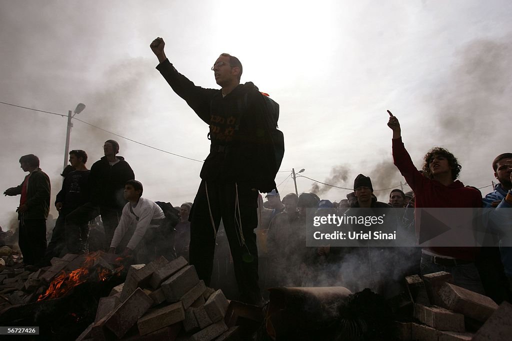 Riot Police Clash With Settlers