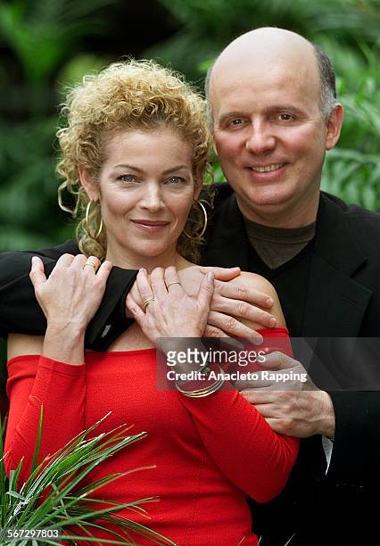Director Bruno Barreto and actress Amy Irving are photographed for the Los Angeles Times on April 16, 2000 in Los Angeles, California. CREDIT MUST...