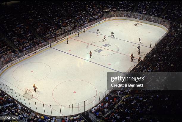 General view of the Hartford Civic Arena during a game between the Hartford Whalers and Los Angeles Kings, Hartford, Connecticut, 1980s.