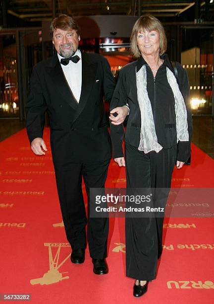 Television presenter Juergen von der Lippe and Anne Dohrenkamp arrive for the 'Goldene Kamera' Award on February 2, 2006 in Berlin, Germany