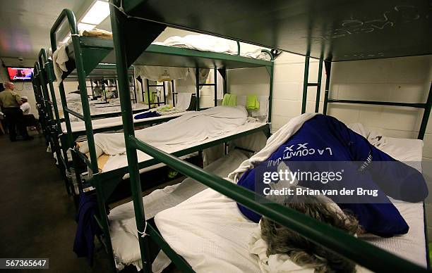 Inside Inmate Bunk 1,055 Mens Central Jail Stock Photos, High-Res Pictures, and Images ...