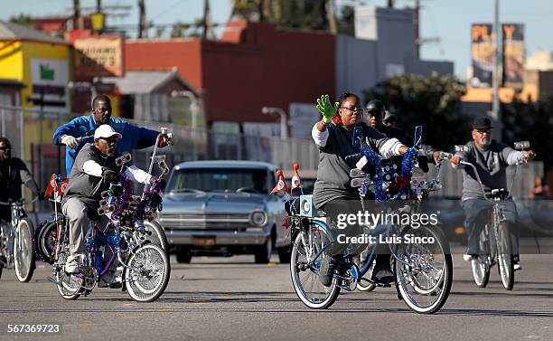 Low Rider Club Lowrider Club Photos and Premium High Res Pictures - Getty Images