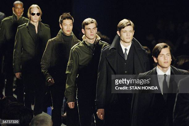 New York, UNITED STATES: Models present designs by Kenneth Cole during the Fall 2006 Fashion shows 03 February in New York. AFP PHOTO/Stan HONDA