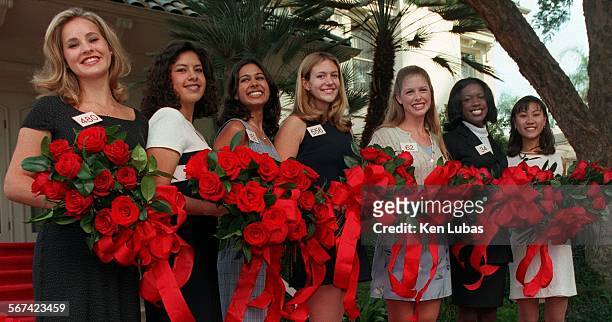 Court.2.kl.10/12/98PASADENAThe seven members of the royal court of 1999 Pasadena Tournament of Roses named from a field of 29 finalists Monday,...