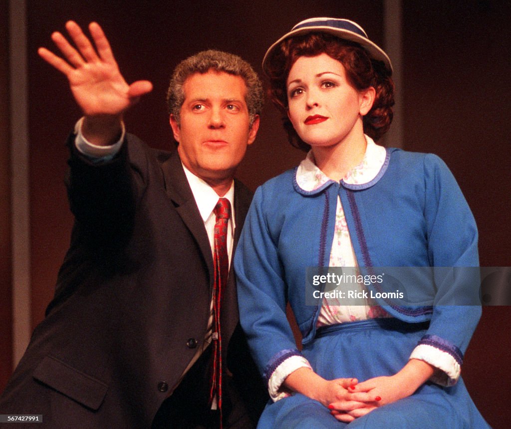 CA.42ndstreet.look.0705.RLKODAKMission Viejo(left to right) Rich Goldstein as Julian Marsh and A