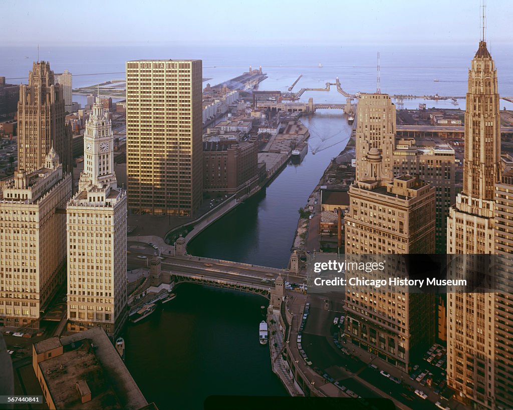 Chicago River Near Michigan Avenue Bridge