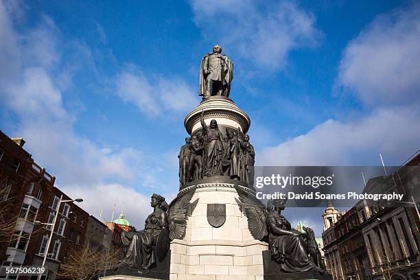 daniel o'connell statue,o'connell street, dublin - dublin statue stock pictures, royalty-free photos & images