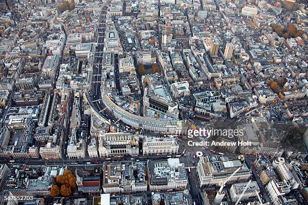 aerial view of  piccadilly circus and regent - soho london fotografías e imágenes de stock