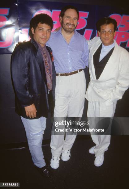 American comedic actor and professional poker player Gabe Kaplan poses with former castmates Robert Hegyes and Ron Palillo, at a reunion of their...